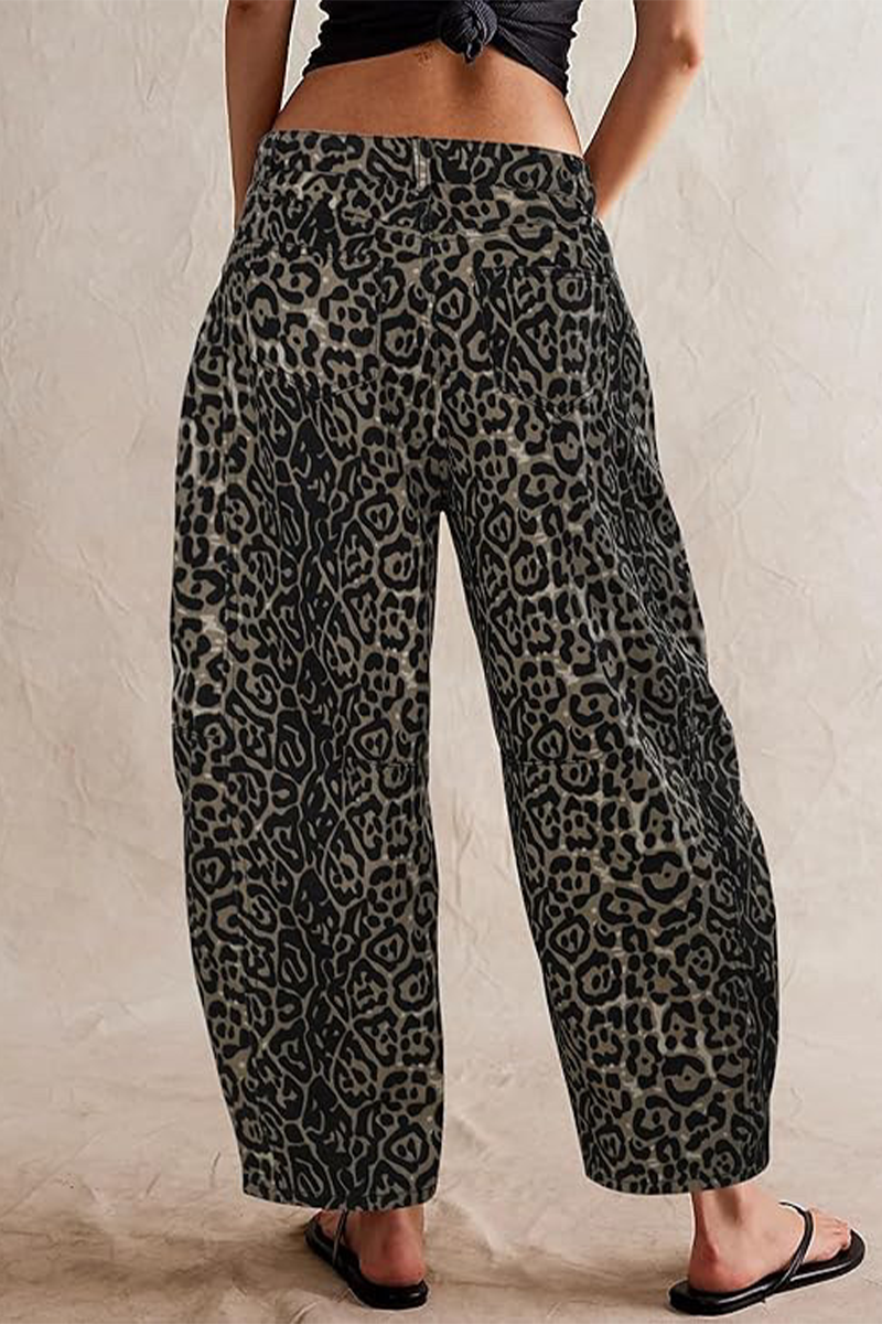 Imelda® | Uformelle, løse street denim-jeans med leopardlomme og mellomhøyde