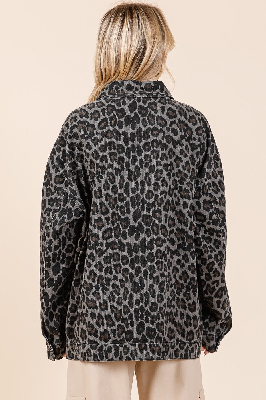 Geraldine® | Mittoshop leopard dongerijakke med knapper og brystlommer