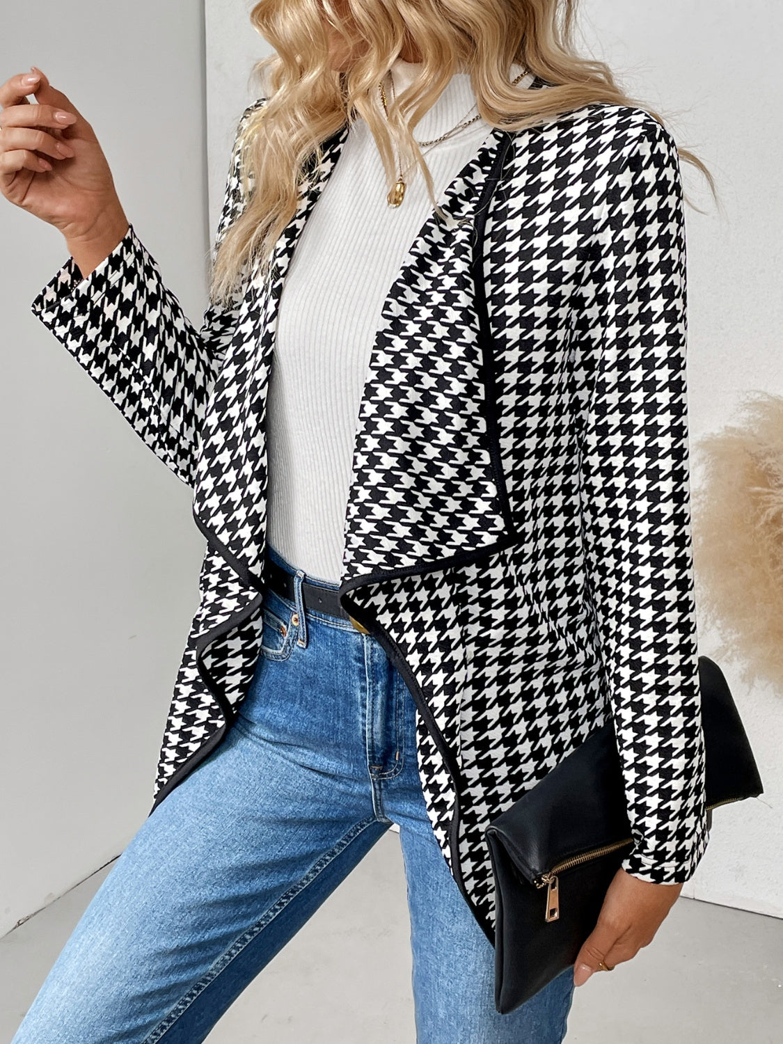 Greta® | Houndstooth-jakke med lange ermer og åpen front