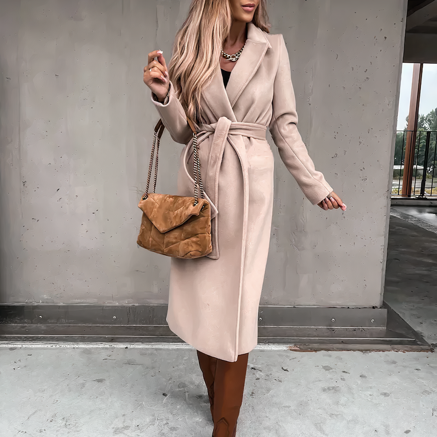 Vanessa® | Elegant trenchcoat laget av ullblanding