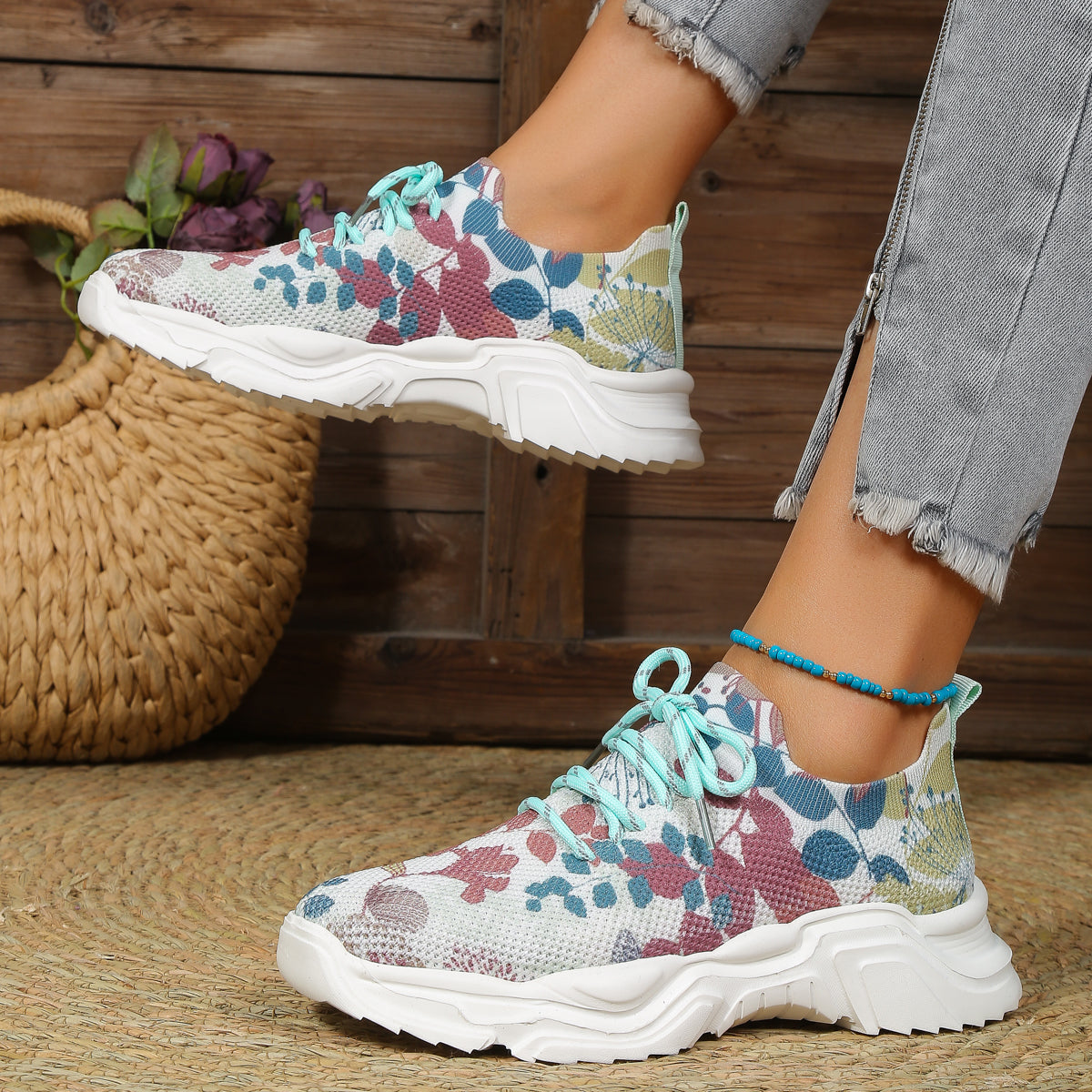 Amada® | Pustende ortopediske sneakers med snøring og blomsterprint