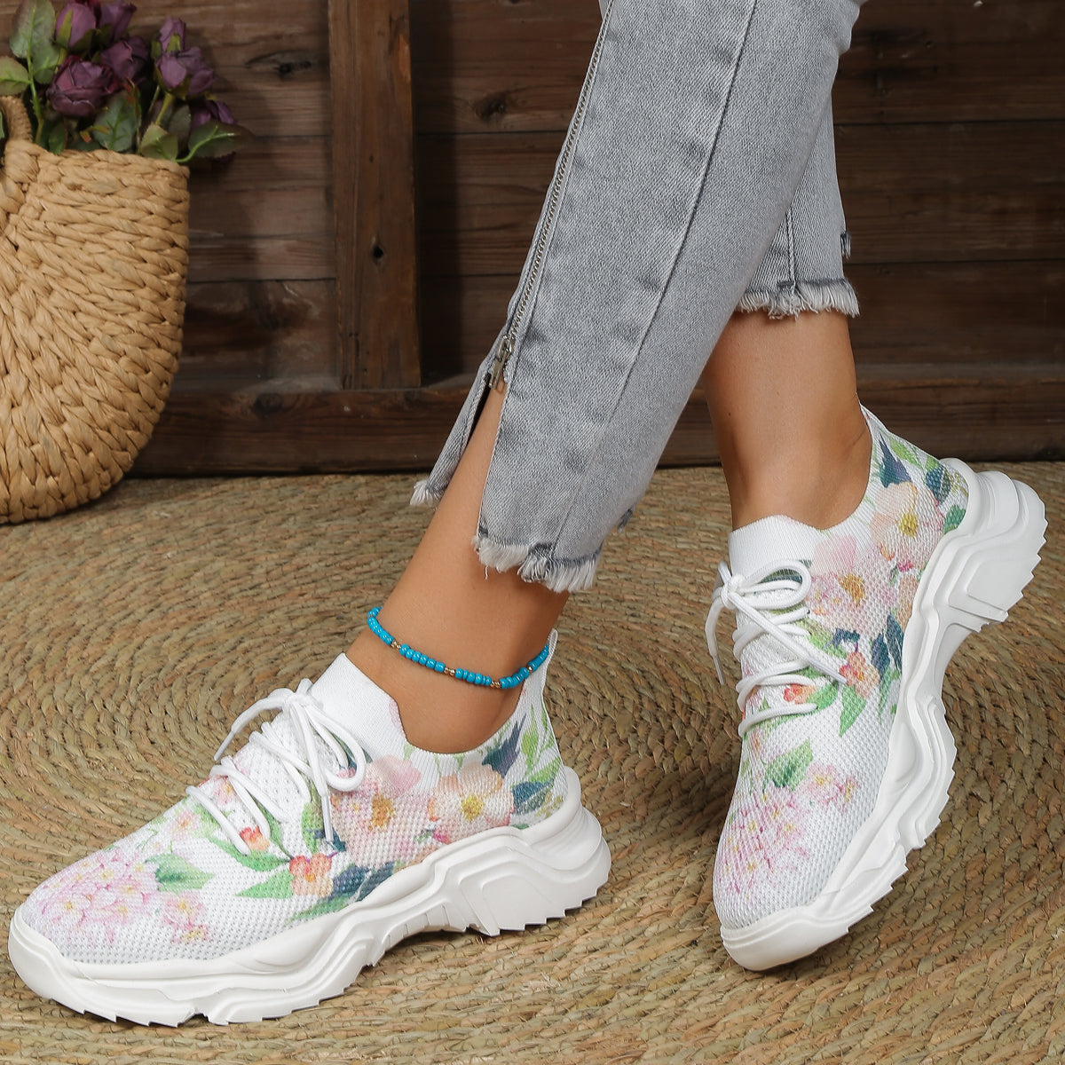 Amada® | Pustende ortopediske sneakers med snøring og blomsterprint