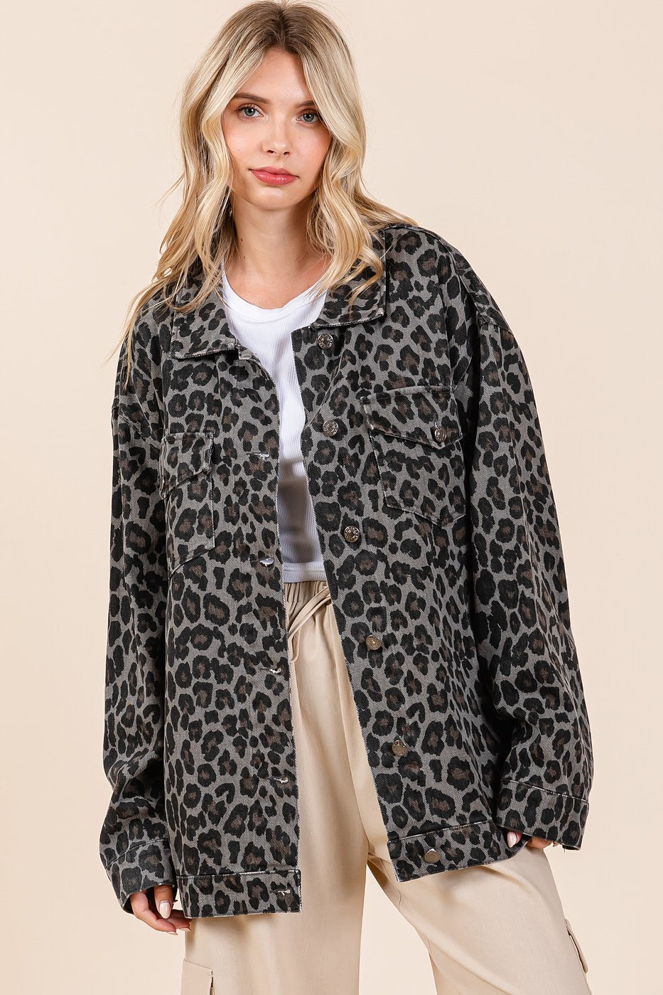 Geraldine® | Mittoshop leopard dongerijakke med knapper og brystlommer