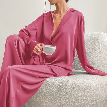 Iris® | Oversized pyjamassett med silkemyk elegansee